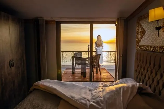 Standart Oda, Deniz Manzaralı, Fransız Balkonlu
