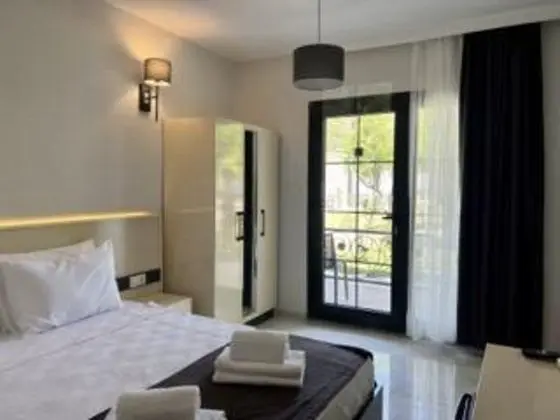 Çift Kişilik Bahçe Oda, Bahçe Manzaralı, Balkonlu