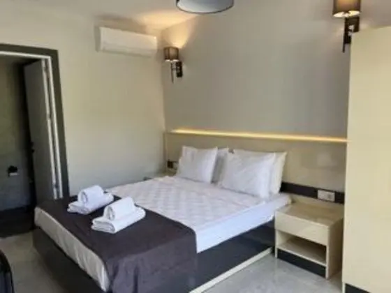 Çift Kişilik Bahçe Oda, Bahçe Manzaralı, Balkonlu