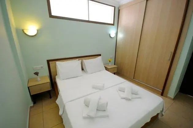 2/4 Kisilik 1+1 Deniz Manzaralı Apart Oda
