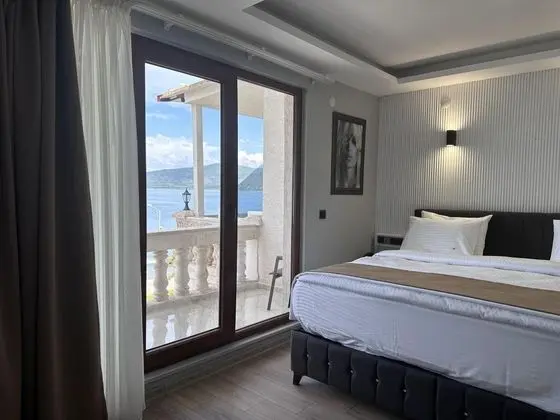 Corner Suite, Göl Manzaralı, Büyük Yataklı