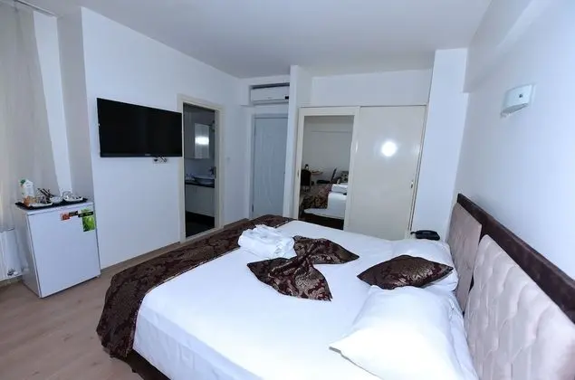 Standard Tek Büyük Yataklı Oda