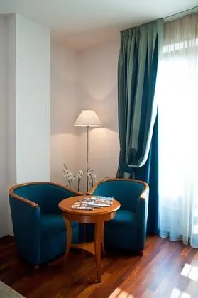Standard Tek Büyük Yataklı Oda, Şehir Manzaralı