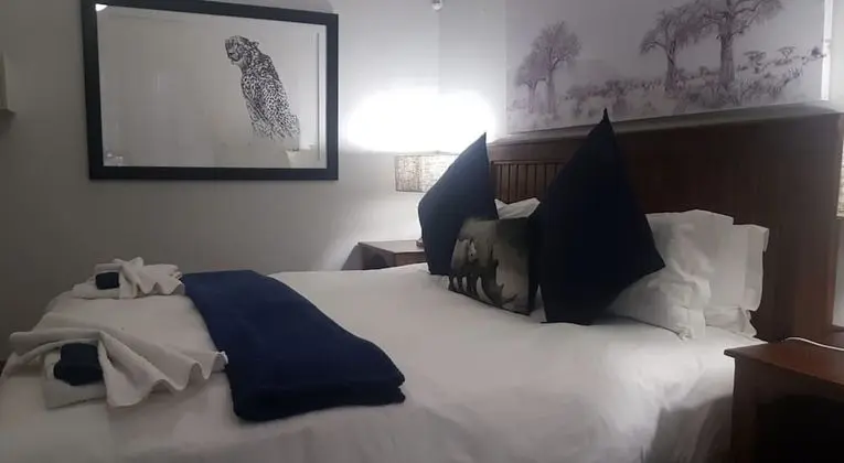 Luxury Tek Büyük Yataklı Oda