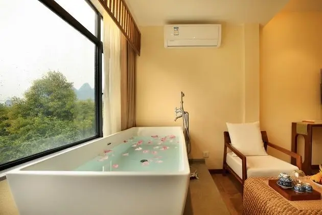 Romantic Tek Büyük Yataklı Oda