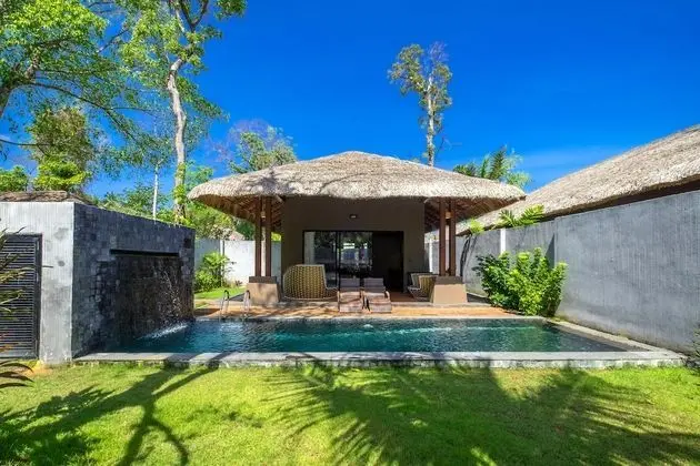Palm Villa Elite with Pool (Adult Only)