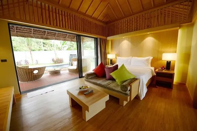 Palm Villa Elite with Pool (Adult Only)
