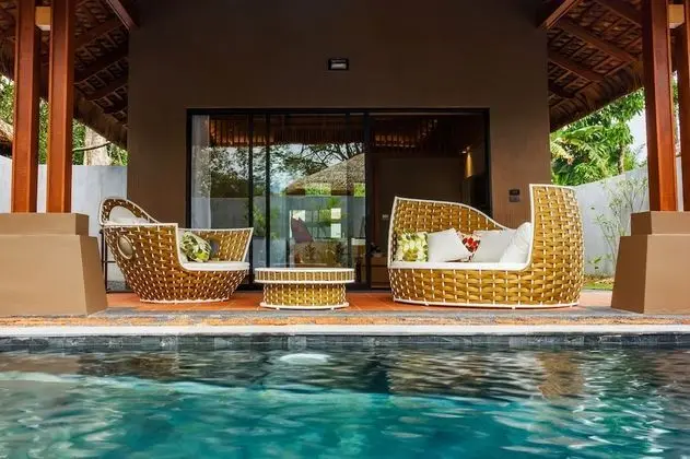 Palm Villa Elite with Pool (Adult Only)