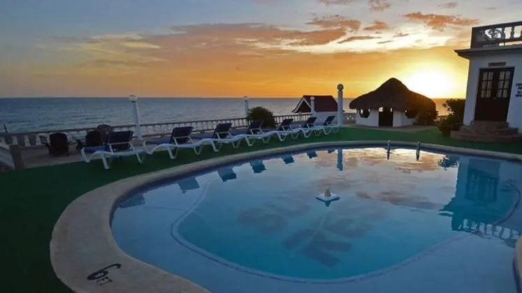Standard Room, Ocean View, 1 King Bed