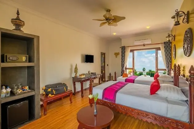 Superior Family Room