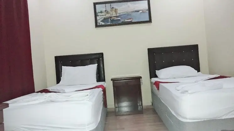 Standard Tek Büyük veya İki Ayrı Yataklı Oda, Sigara İçilmez