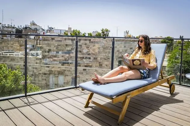 Classic Tek Büyük veya İki Ayrı Yataklı Oda, Teras