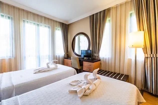 https://images.etstur.com/imgproxy/resize/2560x1440/files/images/hotelImages/etsrooms/558/Bezay_Hotel_20260209141601_2.jpg
