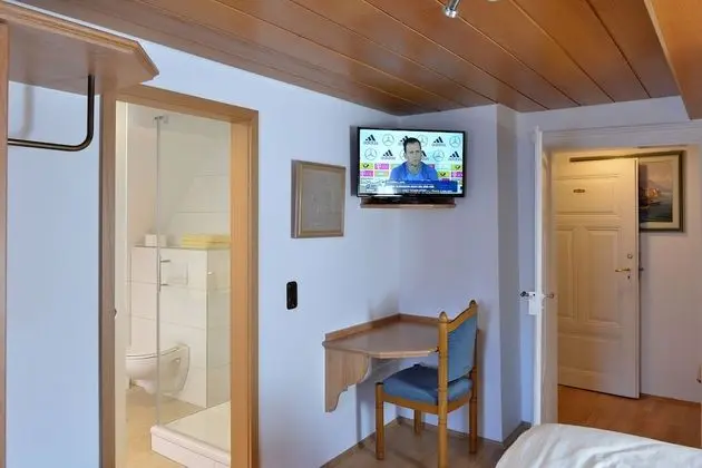 Tek Büyük Yataklı Oda