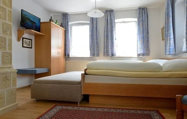 Tek Büyük Yataklı Oda