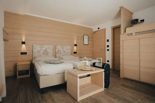 Deluxe Tek Büyük veya İki Ayrı Yataklı Oda