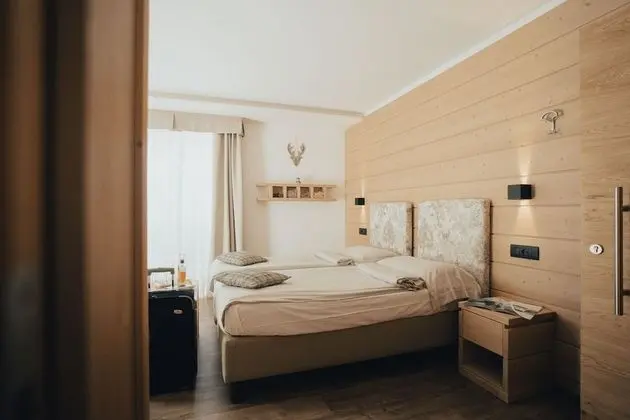 Deluxe Tek Büyük veya İki Ayrı Yataklı Oda