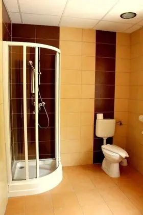 Basic İki Ayrı Yataklı Oda, Avlu Manzaralı