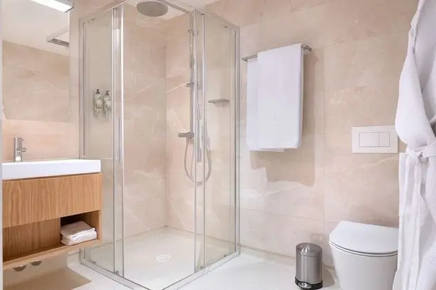 Standard Tek Büyük veya İki Ayrı Yataklı Oda