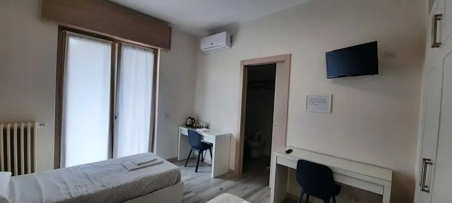 Tek Büyük Yataklı Oda