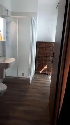 Üç Kişilik Oda, Banyolu/Duşlu