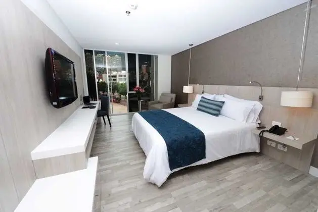 1 Çift ​​kişilik Yatak Queen Size Bed