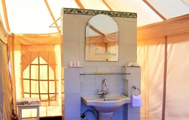 Luxury Çadır, 1 En Büyük (King) Boy Yatak, Sigara İçilmez