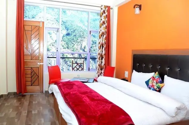 Tek Büyük Yataklı Oda, 1 Çift Kişilik Yatak, Sigara İçilmez