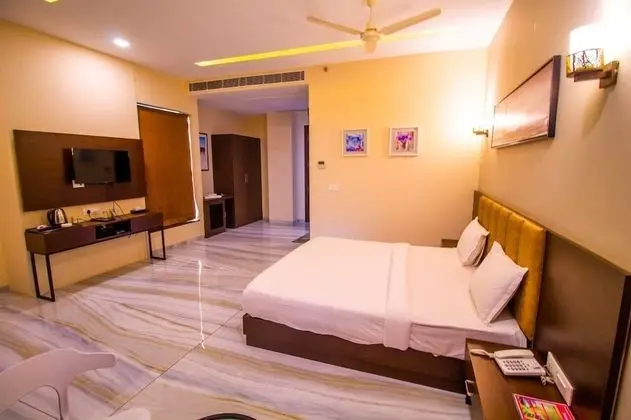 Luxury Tek Büyük Yataklı Oda