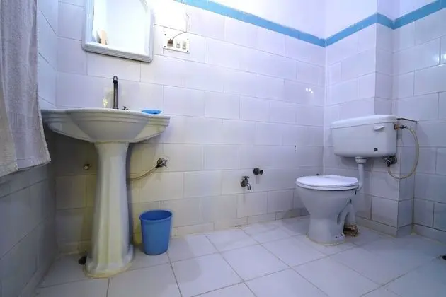 Standard Tek Büyük Yataklı Oda (Non A/C)
