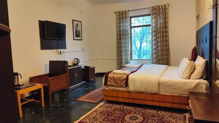 Panoramic Tek Büyük Yataklı Oda, Dağ Manzaralı, Bahçeli