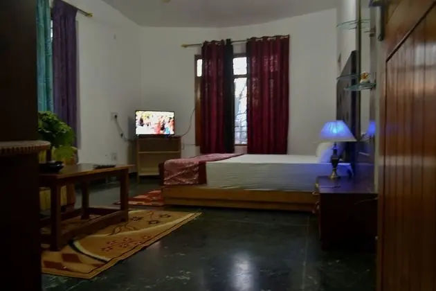 Panoramic Tek Büyük Yataklı Oda, Dağ Manzaralı, Bahçeli
