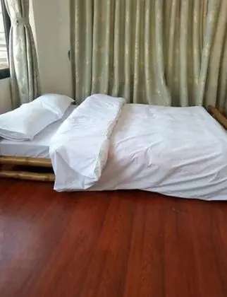 Standard Tek Büyük Yataklı Oda, Tepe Manzaralı