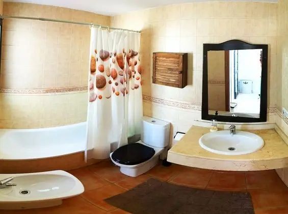 Economy Ortak Ranzalı Oda, Karma Ranzalı Oda, Ortak Banyo