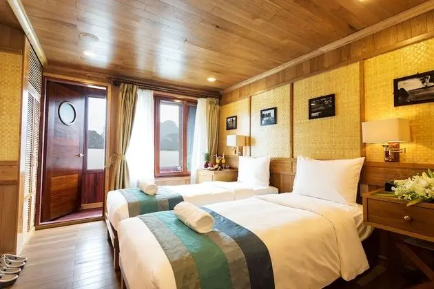 Premium Oda, 1 Çift Kişilik veya 2 Tek Kişilik Yatak, Balkon, Deniz Manzaralı