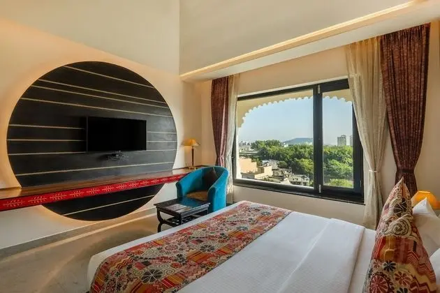Super Deluxe Room