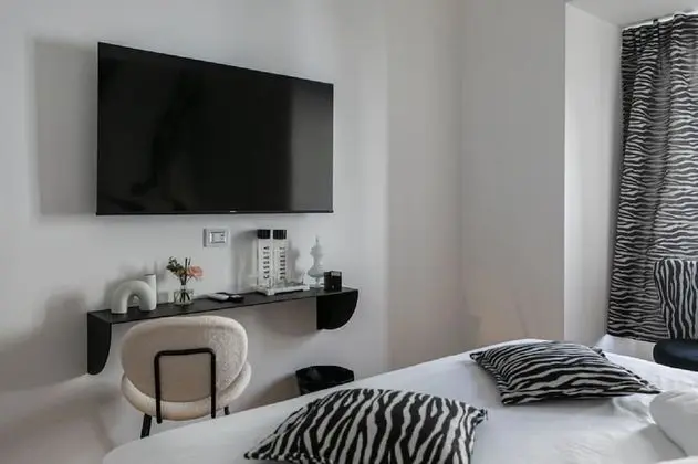 Classic Oda, 1 En Büyük (King) Boy Yatak, Sigara İçilmez, Şehir Manzaralı