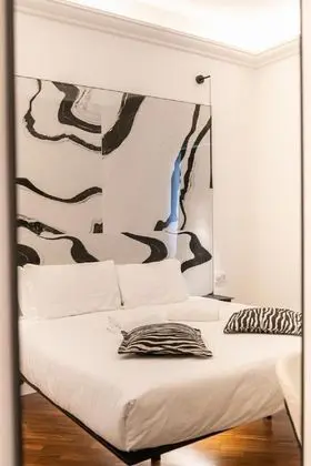 Classic Oda, 1 En Büyük (King) Boy Yatak, Sigara İçilmez, Şehir Manzaralı
