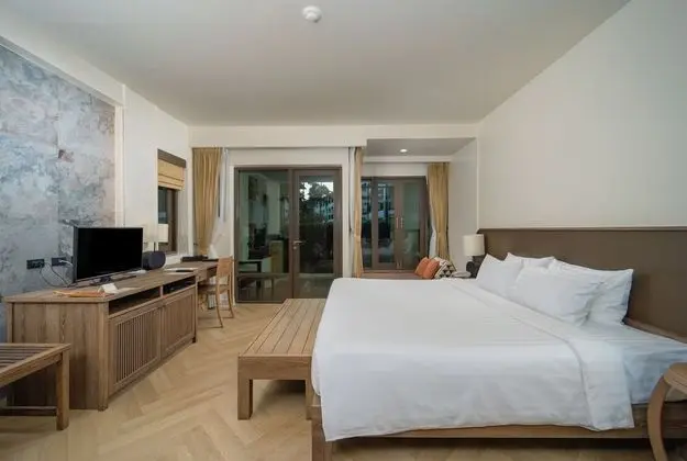 Deluxe Elegant Room