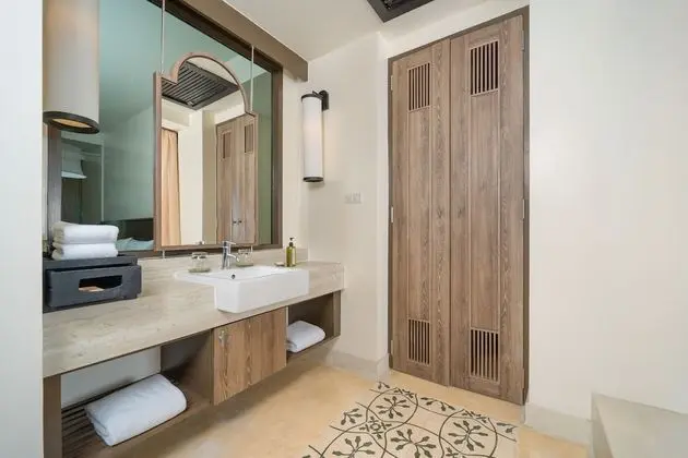 Deluxe Elegant Room
