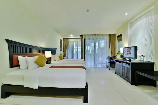 Deluxe Elegant Room