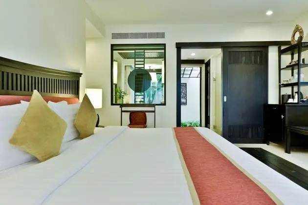 Deluxe Elegant Room