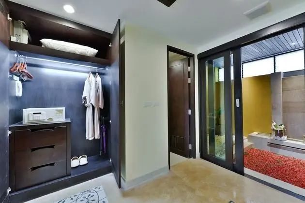 Deluxe Grand Room