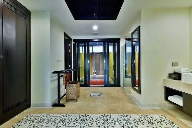 Deluxe Grand Room