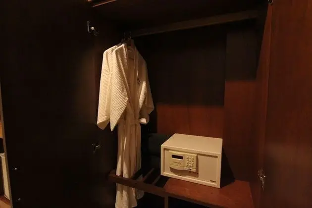 Deluxe Room / Lake View