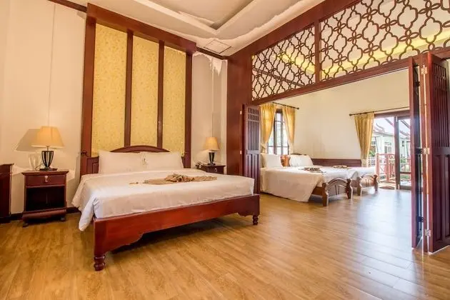 Deluxe Room / Pool View