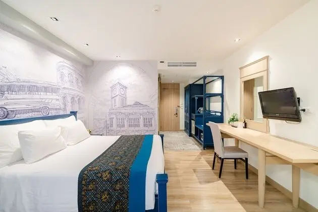 Boutique Deluxe Pool Access