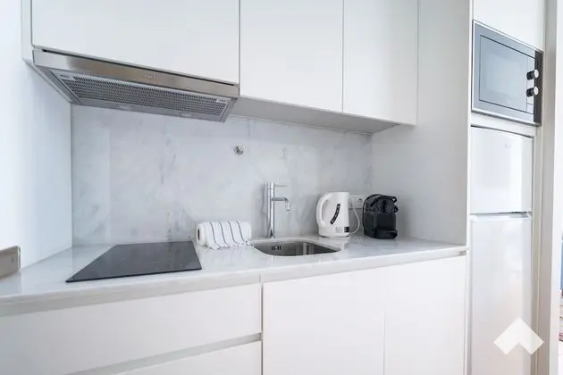 Comfort Tek Büyük Yataklı Oda (0 Bedroom)