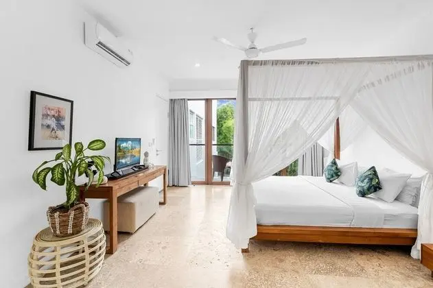 Deluxe Villa