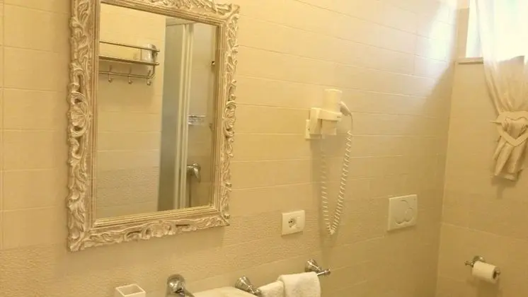 Tek Büyük veya İki Ayrı Yataklı Oda